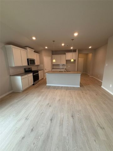 6125 Eldora, College Station, TX 77845