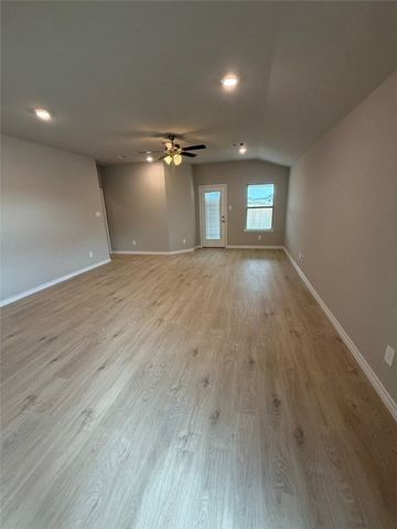 6125 Eldora, College Station, TX 77845