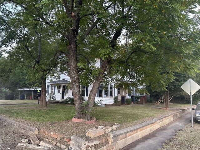 308 West Main Street, Atkins, AR 72823