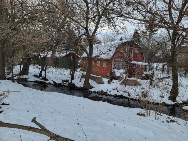 24W330 Central Avenue, Roselle, IL 60172