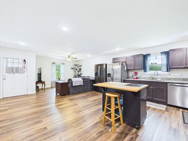219 County Road 439, Athens, TN 37303