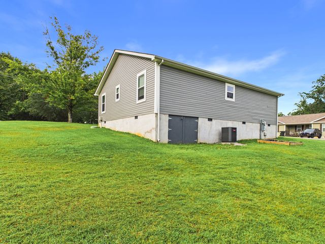 219 County Road 439, Athens, TN 37303