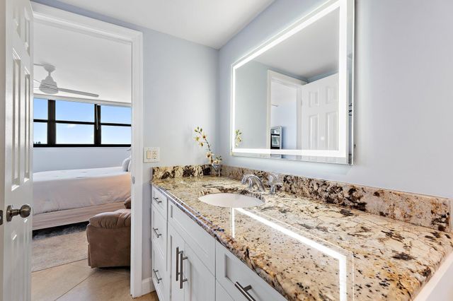 336 Golfview Road 619, North Palm Beach, FL 33408