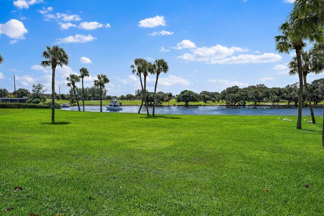 336 Golfview Road 619, North Palm Beach, FL 33408