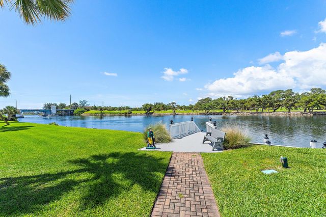 336 Golfview Road 619, North Palm Beach, FL 33408