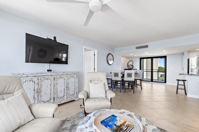336 Golfview Road 619, North Palm Beach, FL 33408