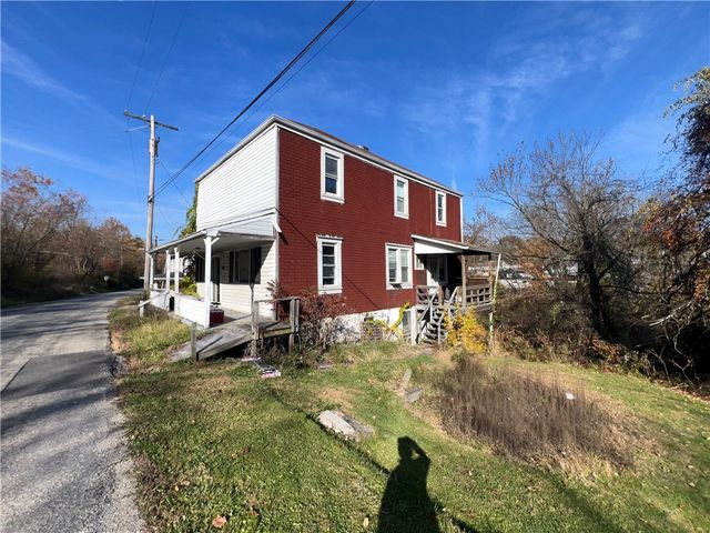 86 Southview Rd, Mt Pleasant Twp, PA 15057