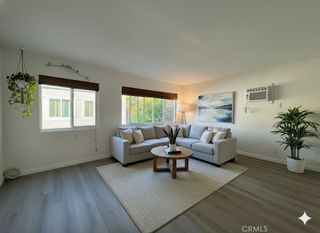 470 S Los Robles 17, Pasadena, CA 91101