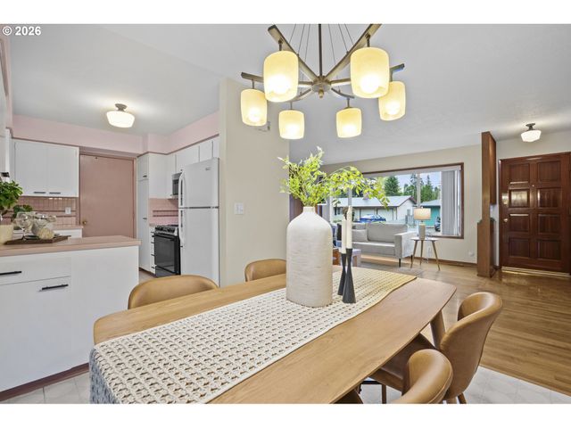 10531 Se LONG St, Portland, OR 97266