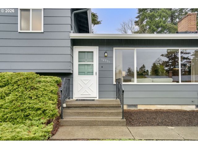 10531 Se LONG St, Portland, OR 97266