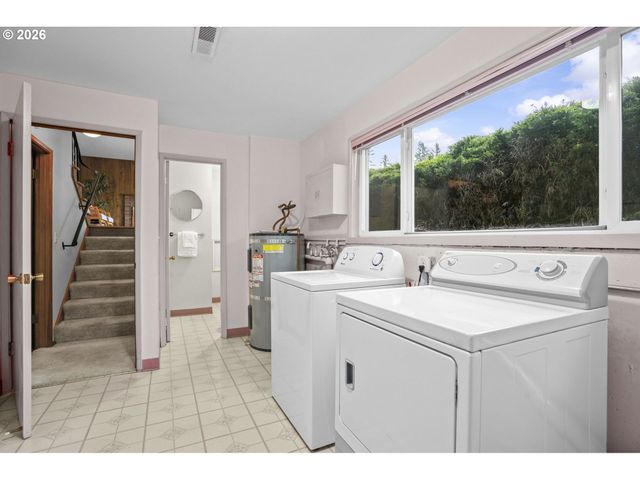 10531 Se LONG St, Portland, OR 97266