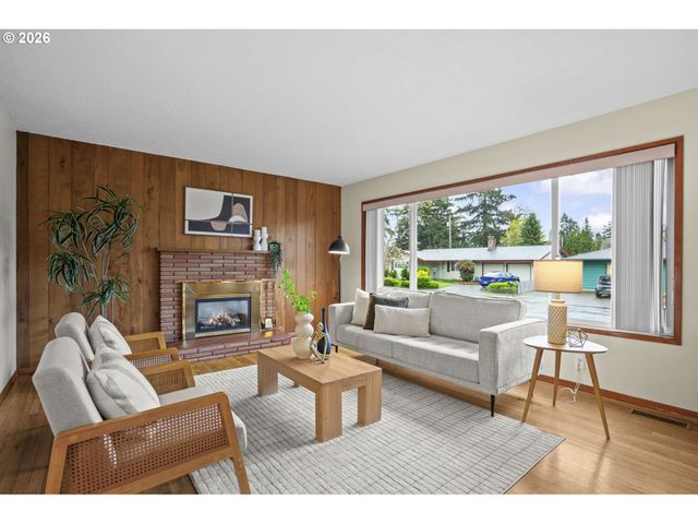 10531 Se LONG St, Portland, OR 97266