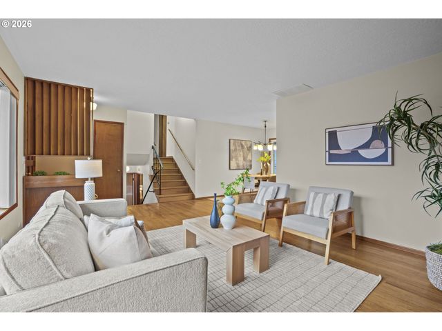 10531 Se LONG St, Portland, OR 97266