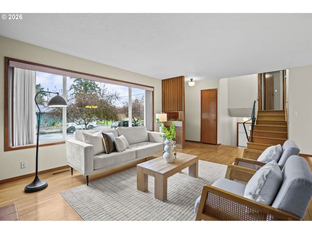 10531 Se LONG St, Portland, OR 97266