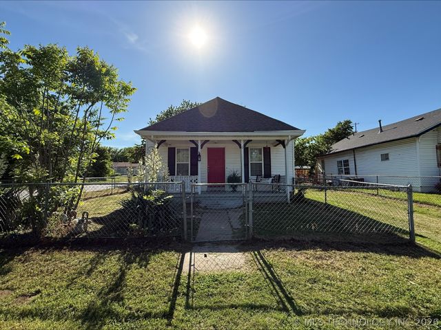 800 N Hodge Street, Sapulpa, OK 74066