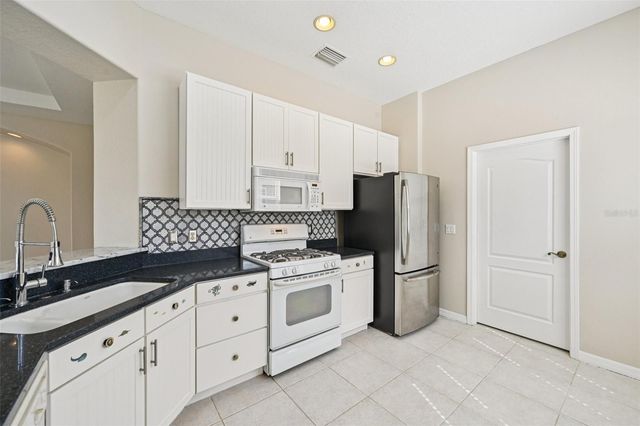 819 REGAL MANOR WAY, Sun City Center, FL 33573