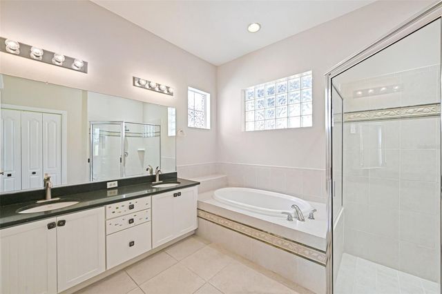 819 REGAL MANOR WAY, Sun City Center, FL 33573