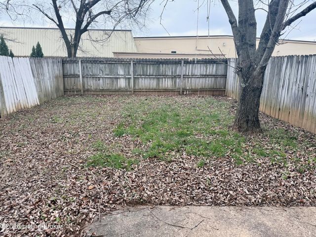 12420 Brothers Ave, Louisville, KY 40243