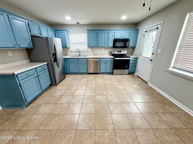 12420 Brothers Ave, Louisville, KY 40243