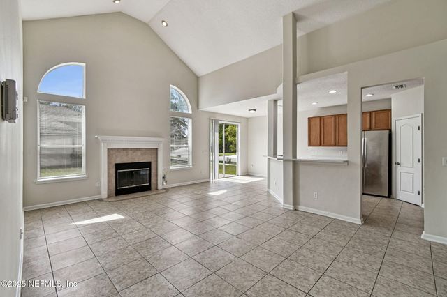 536 SPANISH WELLS Road, Jacksonville, FL 32218