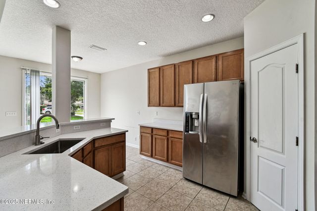 536 SPANISH WELLS Road, Jacksonville, FL 32218