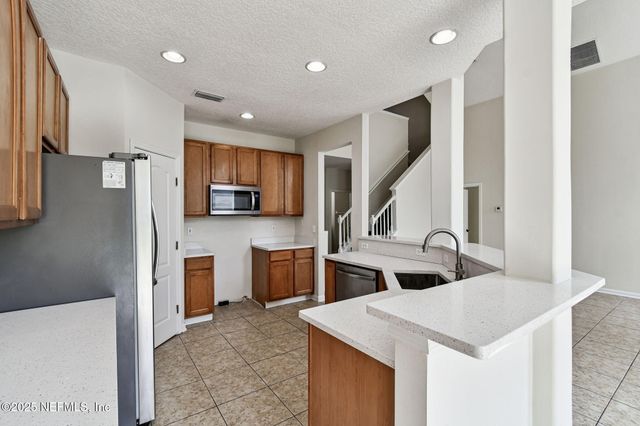 536 SPANISH WELLS Road, Jacksonville, FL 32218