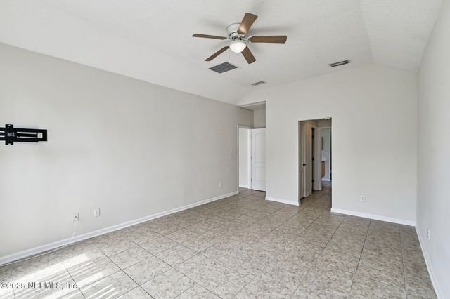536 SPANISH WELLS Road, Jacksonville, FL 32218