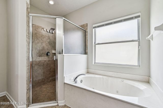 536 SPANISH WELLS Road, Jacksonville, FL 32218