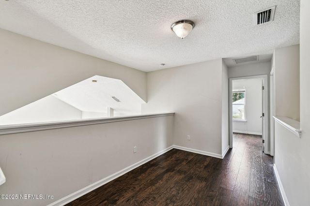 536 SPANISH WELLS Road, Jacksonville, FL 32218