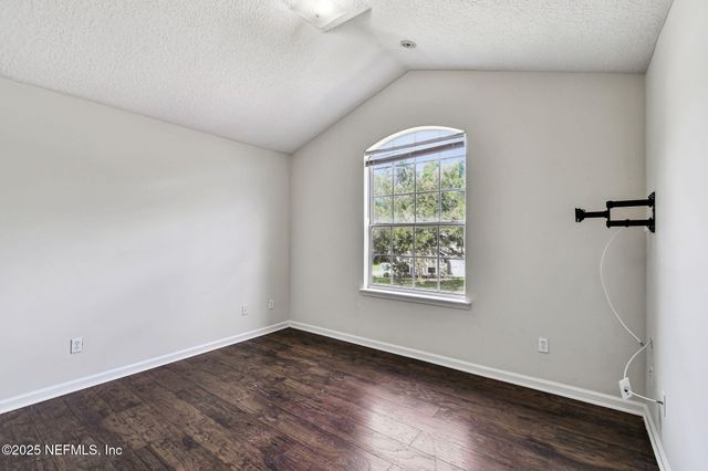 536 SPANISH WELLS Road, Jacksonville, FL 32218