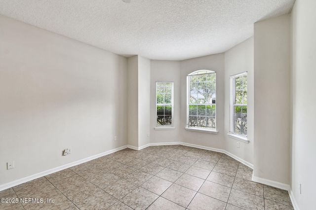 536 SPANISH WELLS Road, Jacksonville, FL 32218