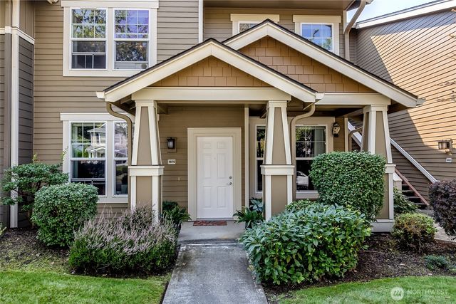 1875 McNeil Circle #E1, Dupont, WA 98327