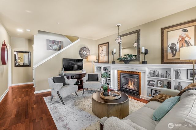 1875 McNeil Circle #E1, Dupont, WA 98327