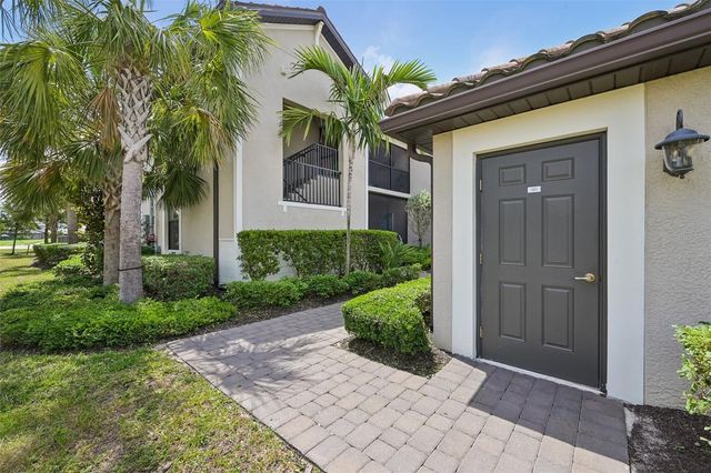 5721 PALMER CIRCLE 101, Lakewood Ranch, FL 34211