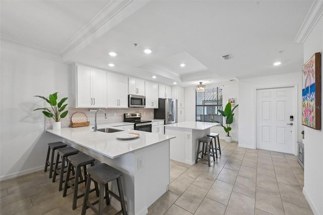 5721 PALMER CIRCLE 101, Lakewood Ranch, FL 34211