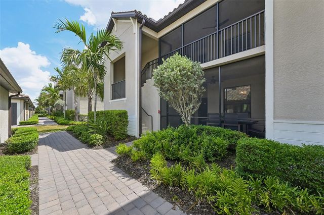 5721 PALMER CIRCLE 101, Lakewood Ranch, FL 34211