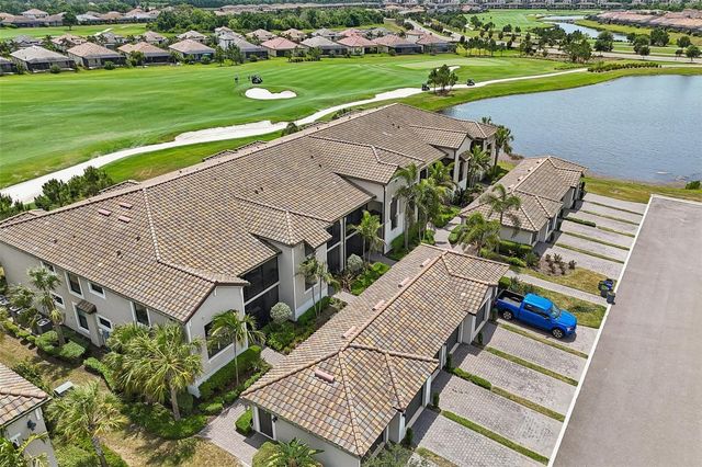 5721 PALMER CIRCLE 101, Lakewood Ranch, FL 34211