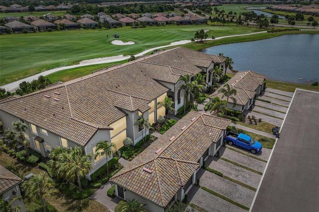 5721 PALMER CIRCLE 101, Lakewood Ranch, FL 34211