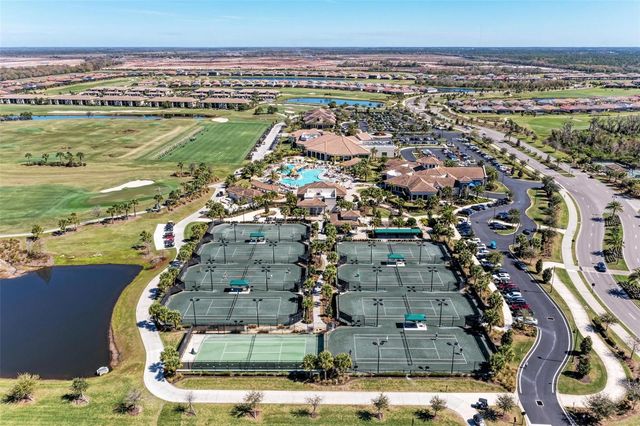 5721 PALMER CIRCLE 101, Lakewood Ranch, FL 34211