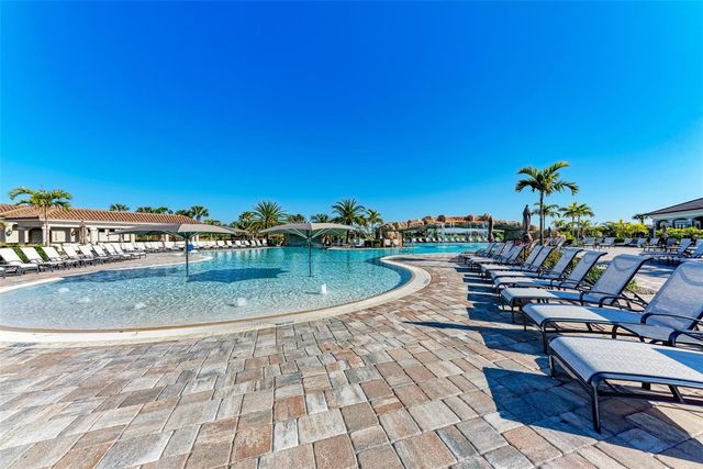 5721 PALMER CIRCLE 101, Lakewood Ranch, FL 34211