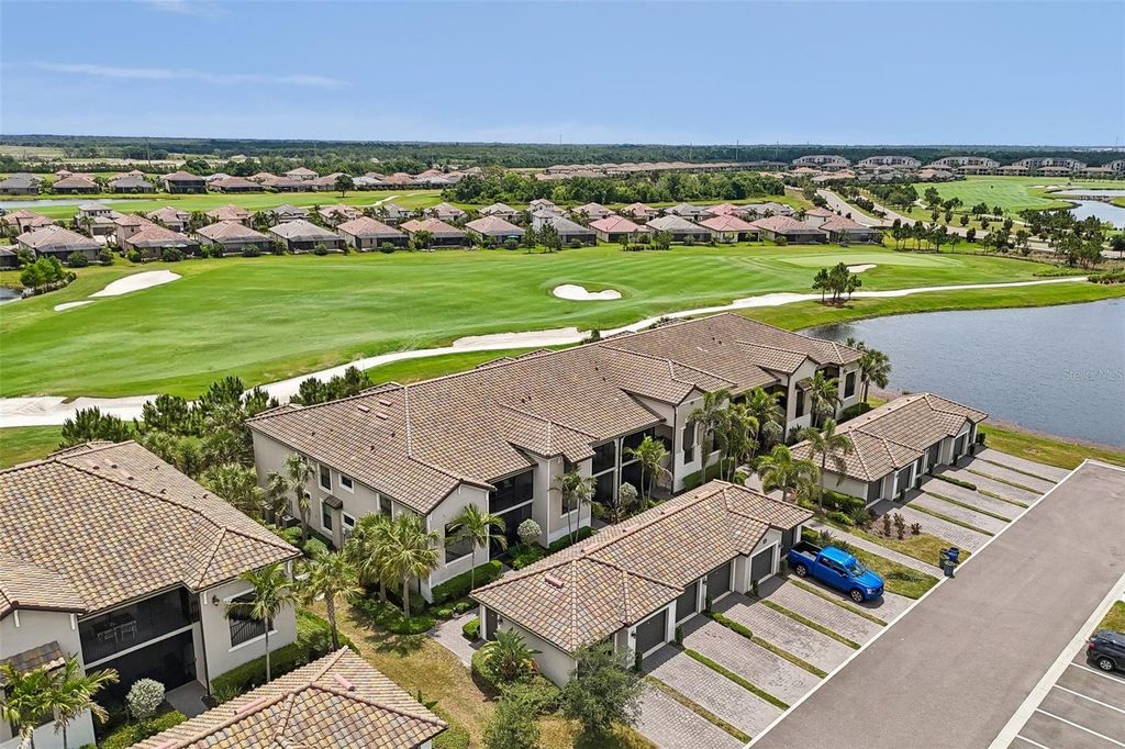 5721 PALMER CIRCLE 101, Lakewood Ranch, FL 34211