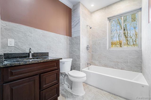 3963 French Road, Detroit, MI 48214