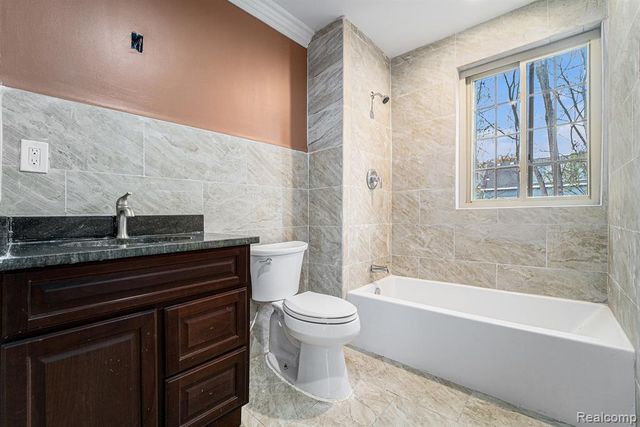 3963 French Road, Detroit, MI 48214