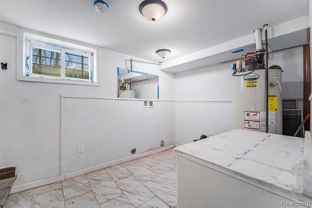 3963 French Road, Detroit, MI 48214