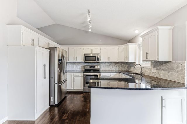 2956 Rice Creek Parkway NE, Blaine, MN 55449