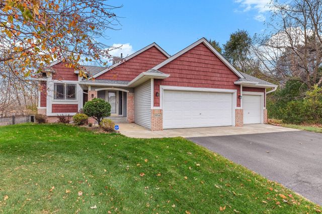 2956 Rice Creek Parkway NE, Blaine, MN 55449