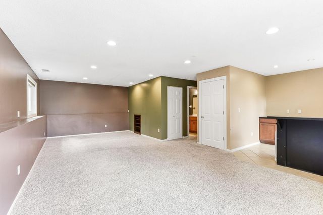 2956 Rice Creek Parkway NE, Blaine, MN 55449