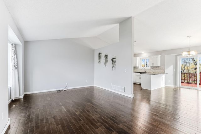 2956 Rice Creek Parkway NE, Blaine, MN 55449