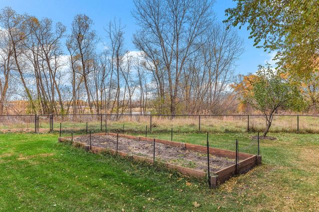 2956 Rice Creek Parkway NE, Blaine, MN 55449