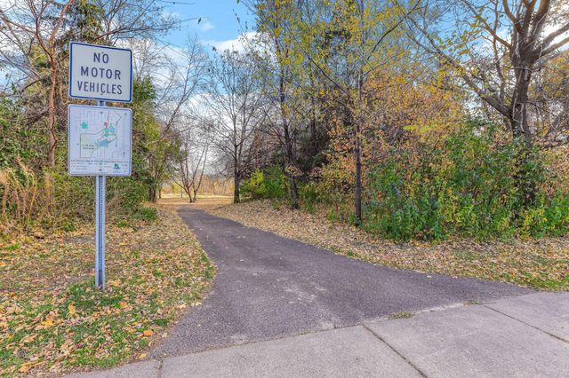 2956 Rice Creek Parkway NE, Blaine, MN 55449